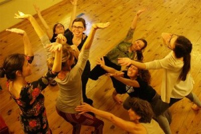 Atelier de Danse Mouvement Thérapie • Luciana Siguelboim